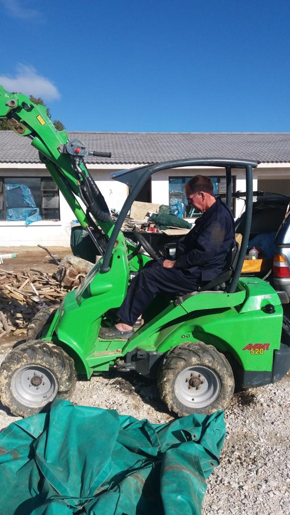 J & R Tec Vehicle Mechanic Workshop