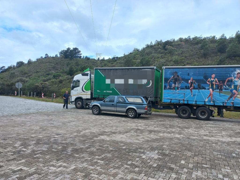 J & R Tec Vehicle Mechanic Workshop